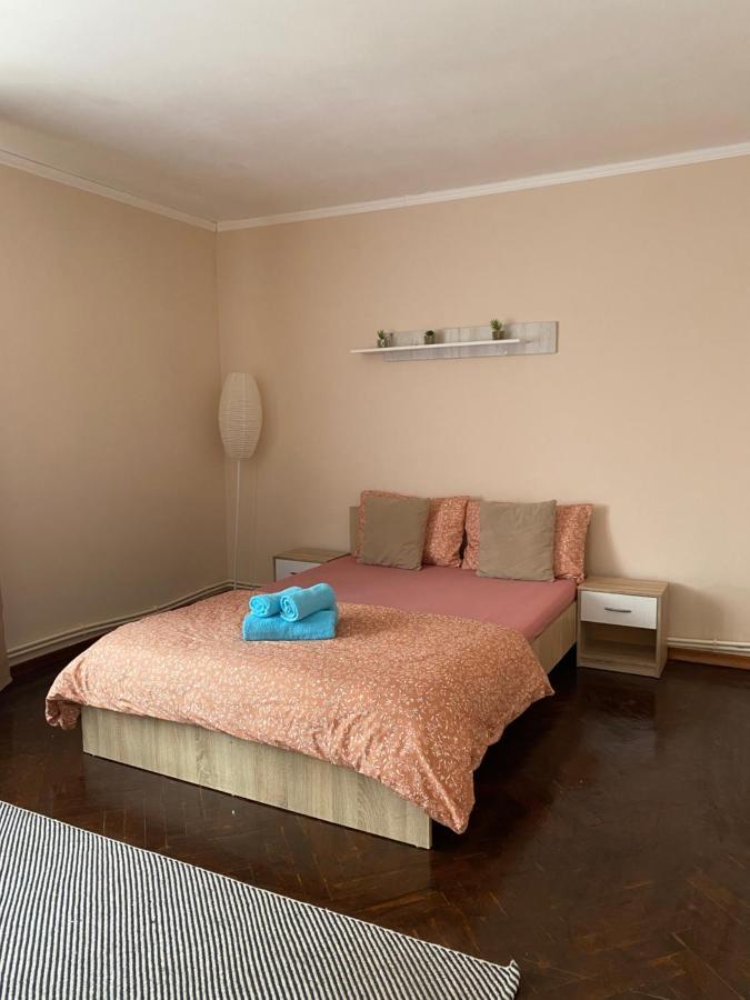 Apartament Leya Appartamento Deva Esterno foto
